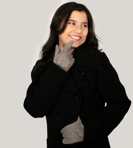 KIDS TECH GLOVES WITH FLOWER